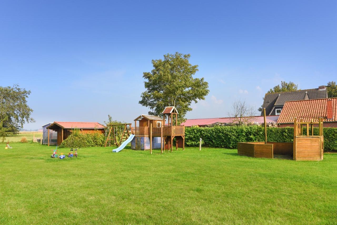 Ferienwohnungen Im Haus Flinthoern Neuharlingersiel Exterior photo